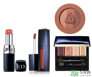 �Ϲ�����ʲô��ɫ���Ϲ��ؿں���ɫ